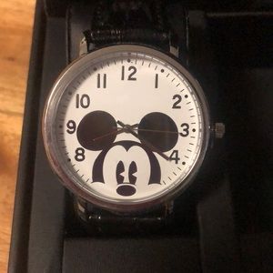 DISNEY MICKEY WATCH
